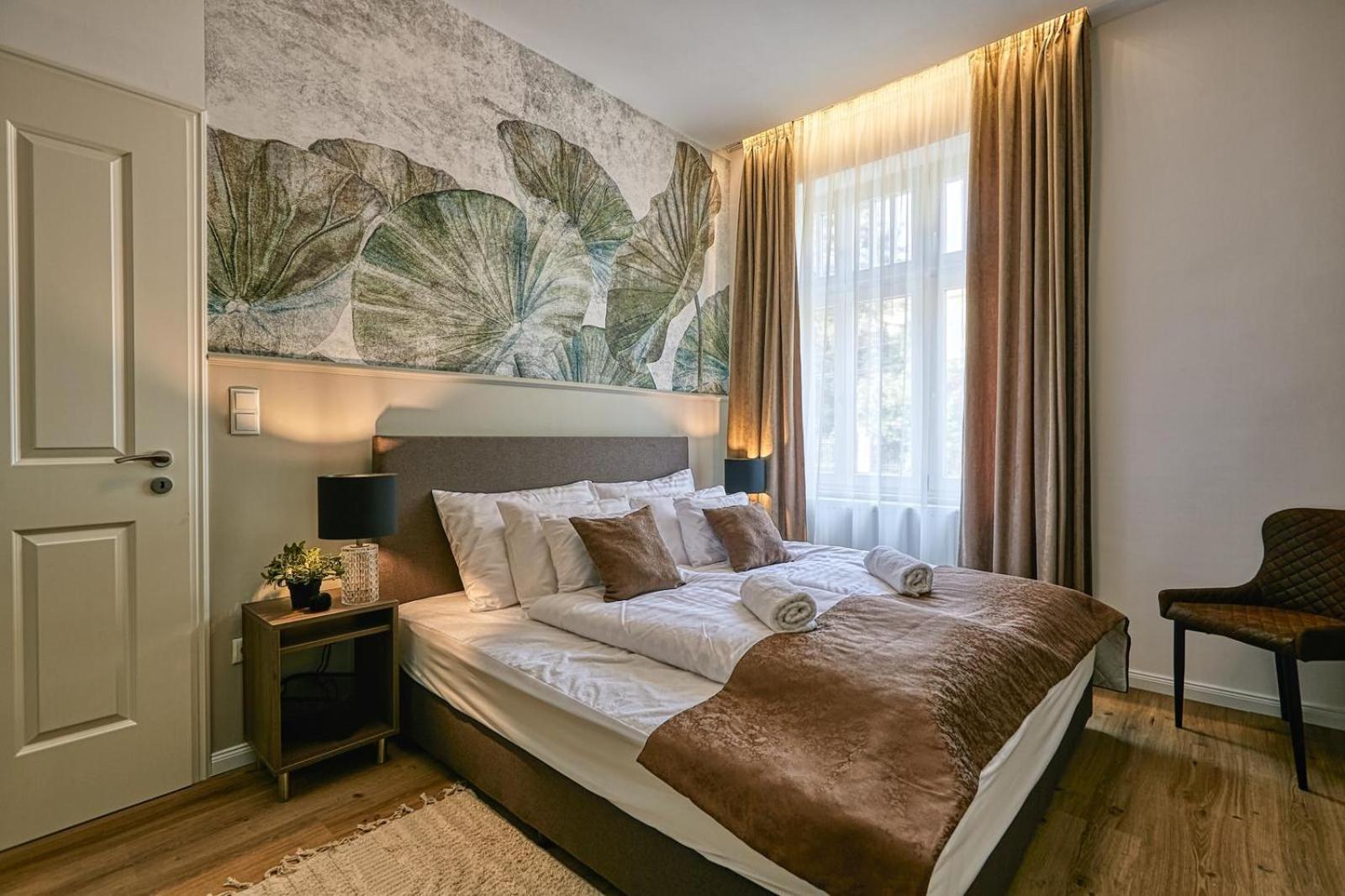 Botaniq Apartment